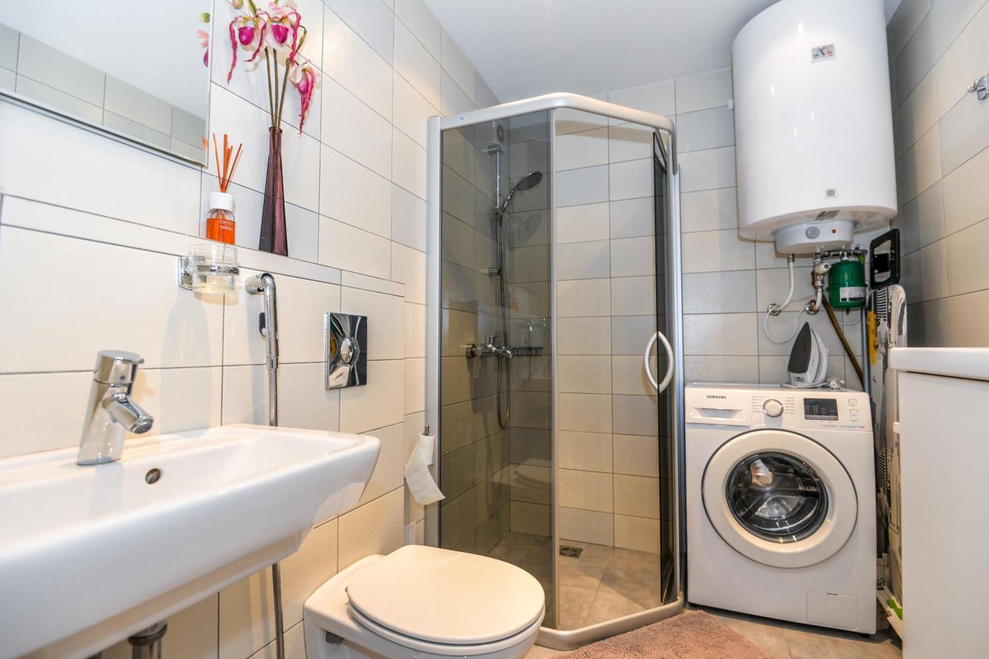 Nida Lotmiskio Apartamentas Eksteriør bilde